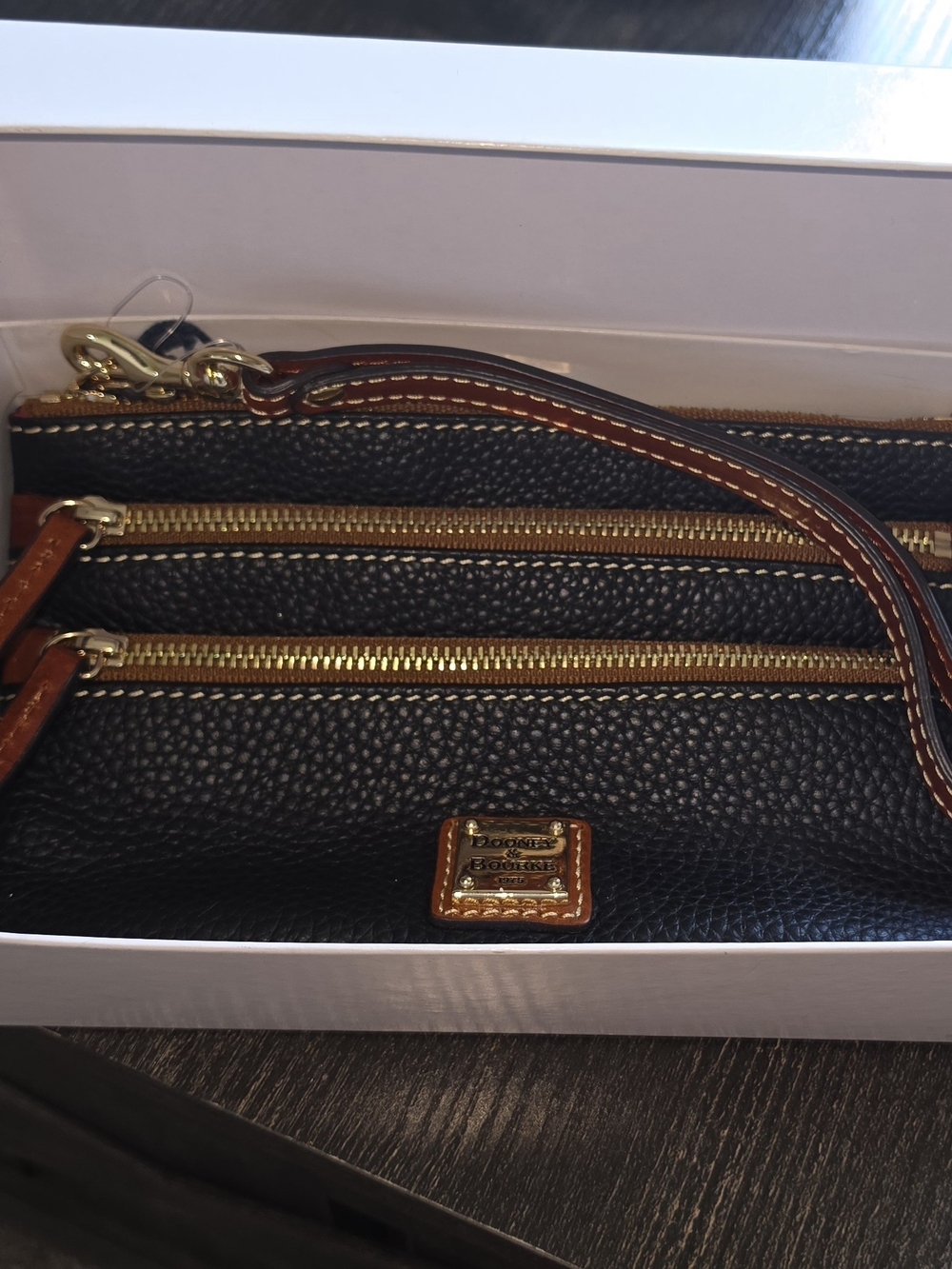 BRAND NEW Dooney & Bourke Continental Clutch - Black